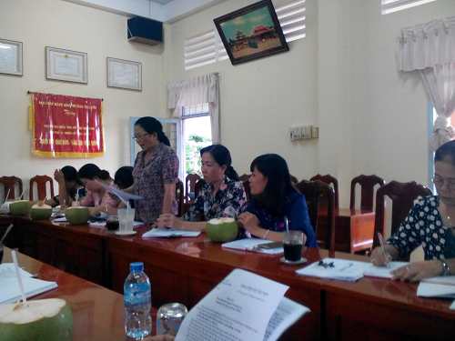 Chi bộ Hội Liên hiệp Phụ nữ tỉnh, mỗi kỳ họp lệ một đề tài sinh hoạt học tập và làm theo tấm gương đạo đức Hồ Chí Minh